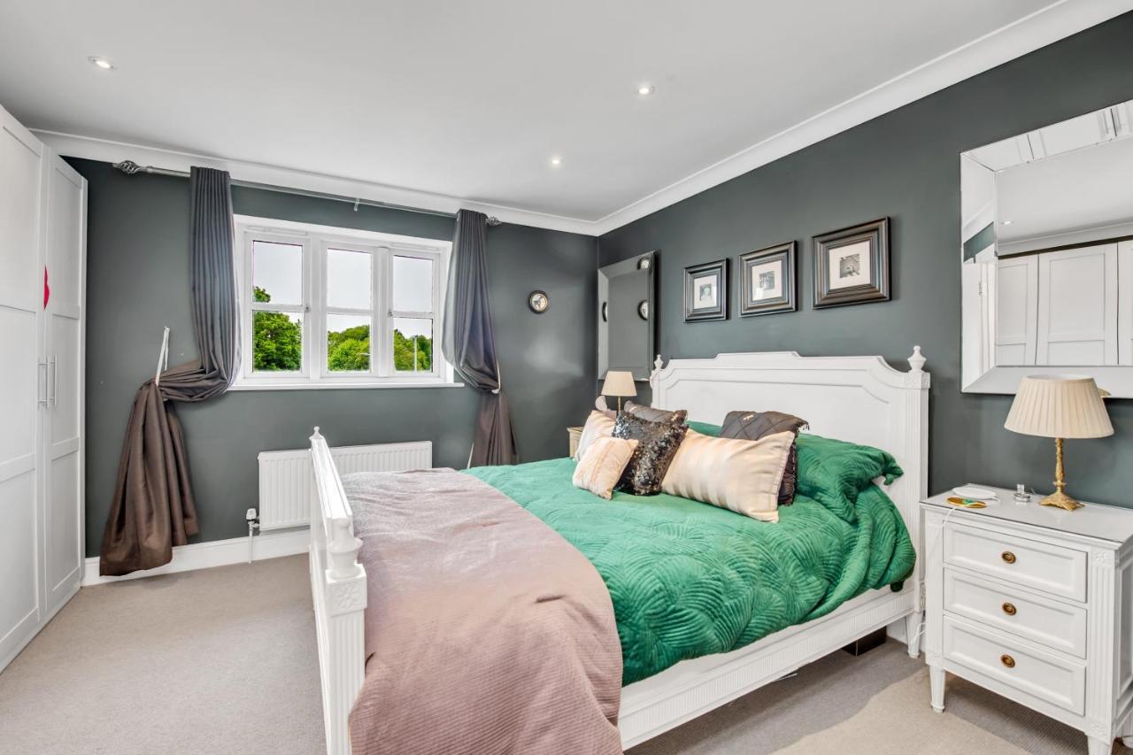 Bury St. Edmunds Stylish 3 Bedroom Townhouse For 5 Guests, Set In The Medieval Grid With Off Street Parking מראה חיצוני תמונה